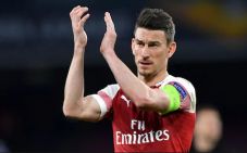 Arsenal Tetapkan Harga...
