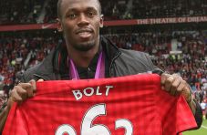 Usain Bolt Bersyukur...