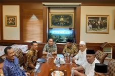 Menhan Minta Aparat...