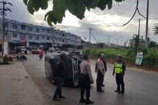 Hindari Tabrakan dengan...