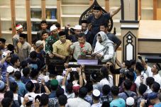 Gaduh saat Pengajian...