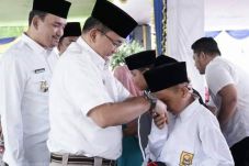 Dodi Reza Alex Berikan...