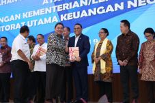 Kementerian PANRB Raih...