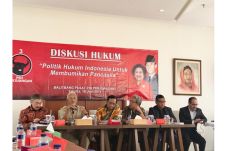 Undang Pakar, PDIP Bahas...
