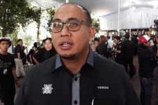 Respons Tim Prabowo-Sandi...
