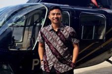 Bagas Adhadirgha, Pengusaha...
