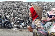ASEAN Diminta Larang...