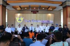 Kedapatan Selundupkan...
