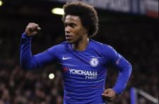 Willian Tolak Tawaran...