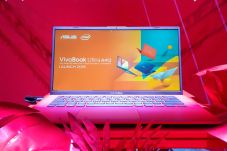Laptop Terkecil Asus...