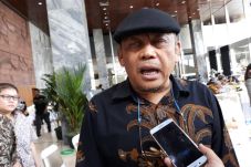 Eggi Sudjana Minta Polisi...