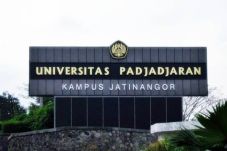 Tujuh Kampus di Indonesia...