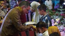 INALUM Serahkan Bantuan...