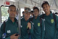 Persebaya Boyong Skuat...