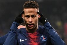 Mau Balik ke Barcelona,...