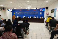Perpanjang SIM di Detos,...