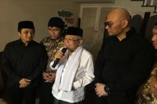 Jadi Mualaf, KH Maruf...