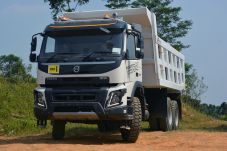 Volvo Indonesia Tawarkan...