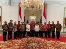 Agus Ambo Djiwa Rapat...