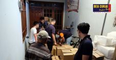 Gempur Rokok Ilegal,...