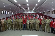 Sekda Makassar Terima...