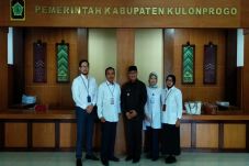 1 Juli, Bupati Kulonprogo...
