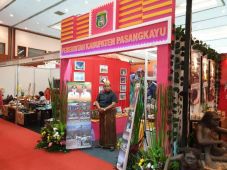 Kembangkan Wisata Daerah,...