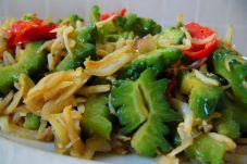 Membuat Tumis Pare dan...