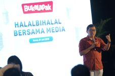 Bukalapak Sederhanakan...