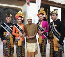 Menpar Temui 22 Penerima...
