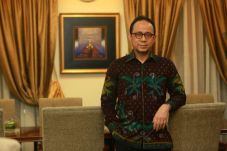 Pariwisata Halal Bukan...