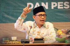 Wanita Lepas Anjing...