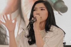 Isyana Sarasvati Gantikan...