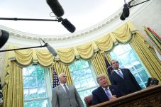 Trump Mengaku Ingin...