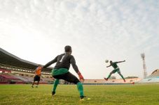 Liga 1: Persebaya Jaga...