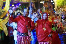Baju Bodo dan Jas Tutup...
