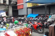 PD Pasar Jaya Kesulitan...