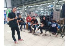 Penumpang KRL Berharap...