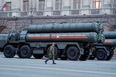Hari Minggu, S-400 Rusia...