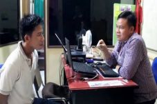 Pemenggal Kepala Ayah...