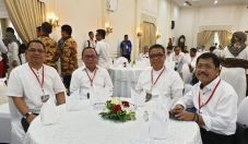 Bupati dan Sekkab Resmi...