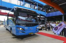 Operasional Bus Damri...