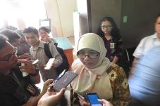 KY Bakal Cek Rekam Jejak...