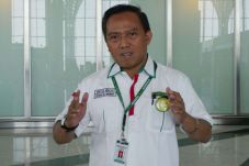 Dimakamkan di Madinah,...