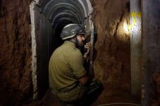 Tentara Israel Kembali...