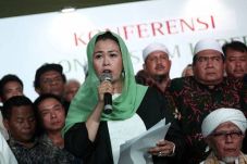 Soal Kursi Kabinet,...