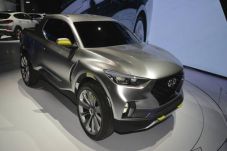 Hyundai Santa Cruz Tantang...