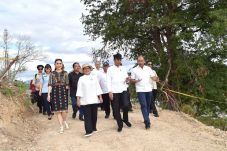 Jokowi Tata Labuan Bajo...