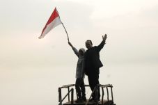 Bupati Lebak Kibarkan...