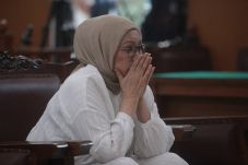 Ratna Sarumpaet Anggap...